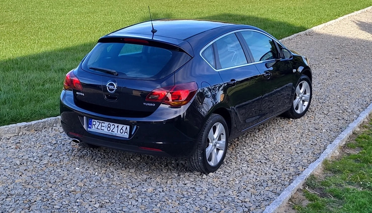 Opel Astra cena 27900 przebieg: 158500, rok produkcji 2010 z Kowalewo Pomorskie małe 106